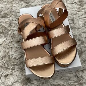 Steve Madden Metallic Strappy Sandals Girls